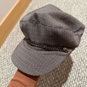 Fiddler cap hat houndstooth vintage August